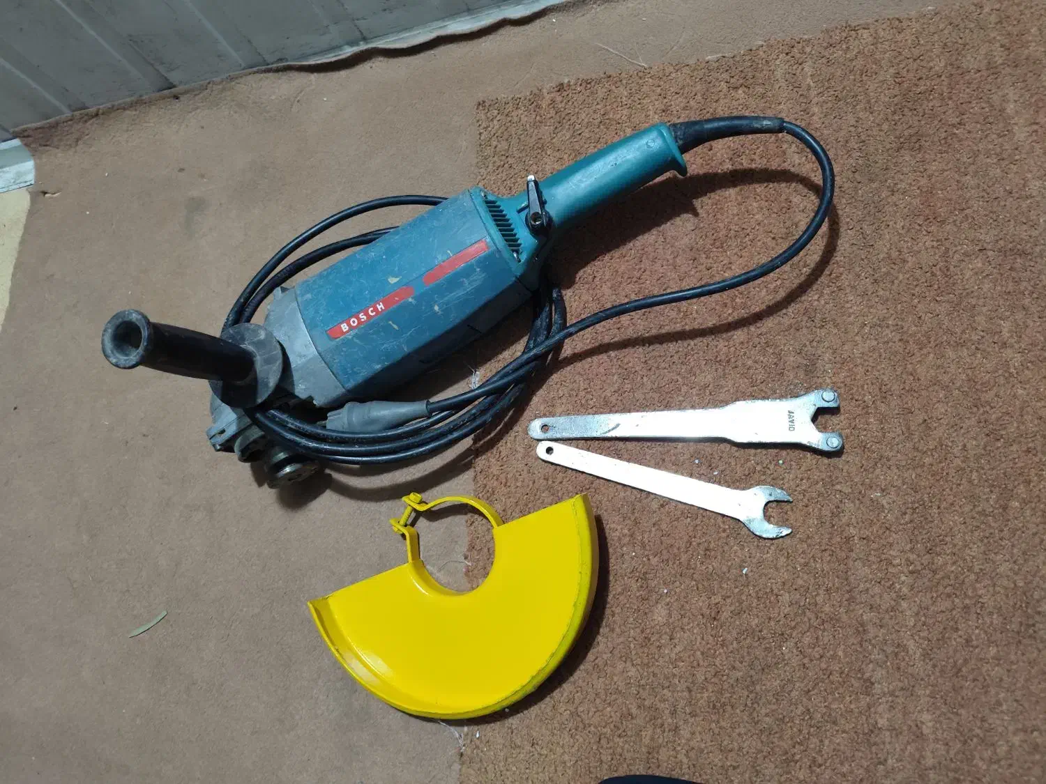 سنگ فرز بوش|ابزارآلات|شیراز, میانرود|دیوار