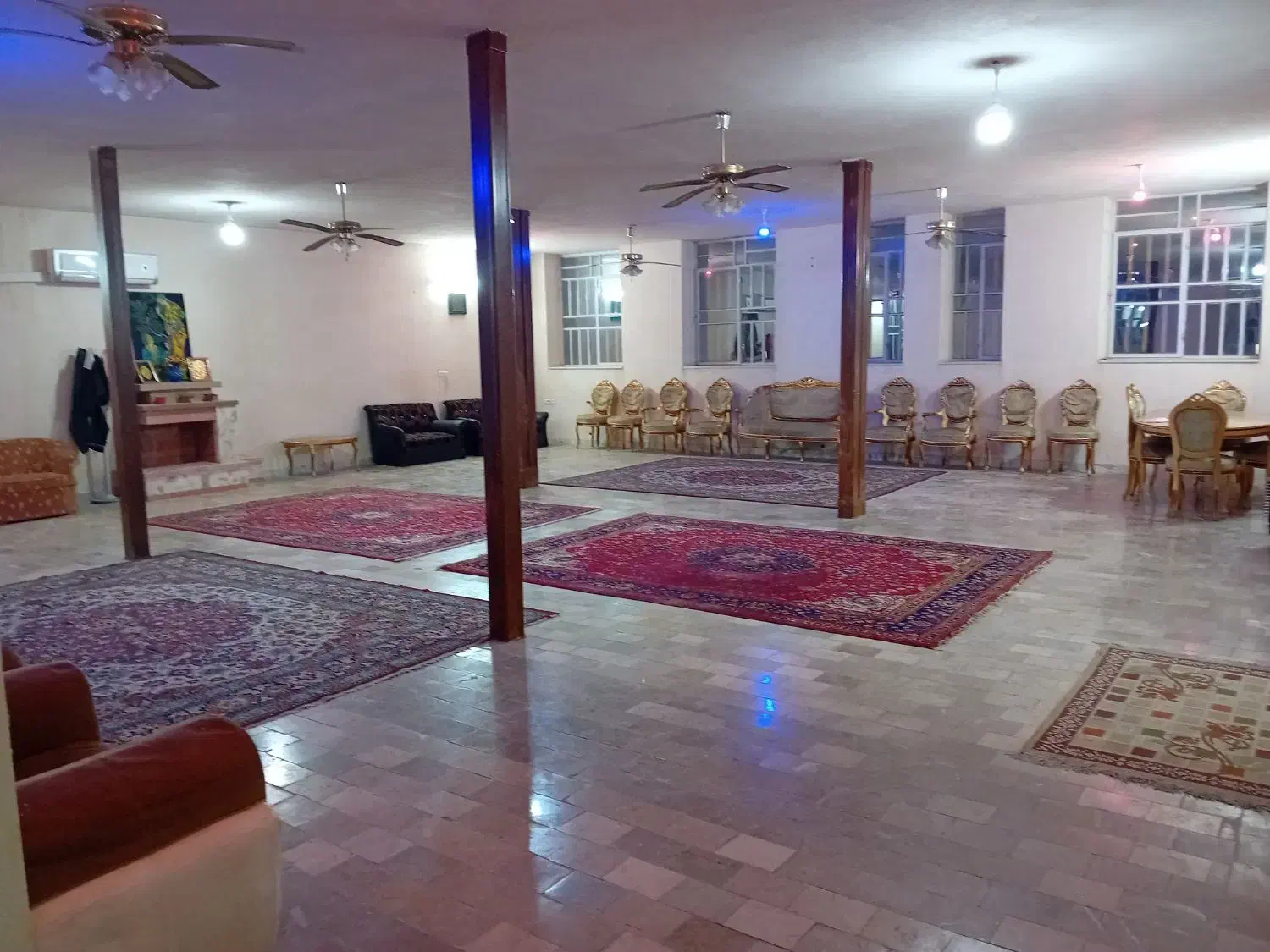 اجاره باغ روزانه پل پالایشگاه|اجارهٔ کوتاهمدت ویلا و باغ|شیراز, حومه شیراز|دیوار