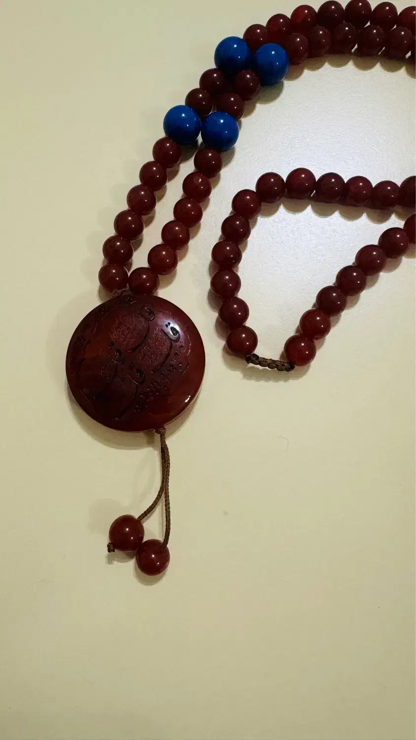 گردنبند عقیق|جواهرات|تهران, آبشار تهران (دریاچه)|دیوار