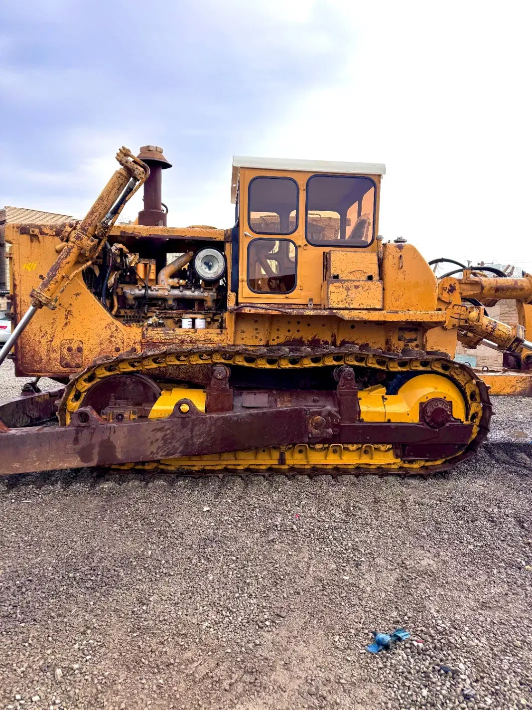 بلدوزر۱۵۵سریال۲۶هزار|خودرو سنگین|اسلامشهر, ملکآباد|دیوار