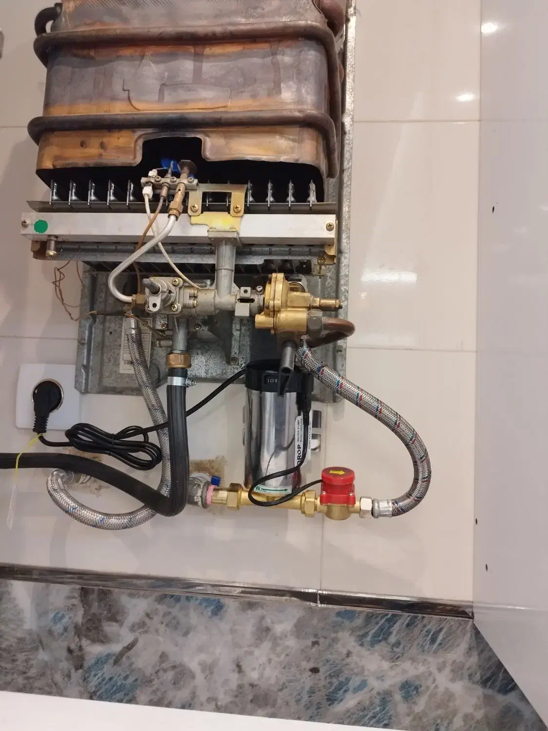 تعمیر/سرویس/آبگرم کن دیواری/پکیج/وسایل گازسوز|خدمات پیشه و مهارت|اسدآباد, |دیوار