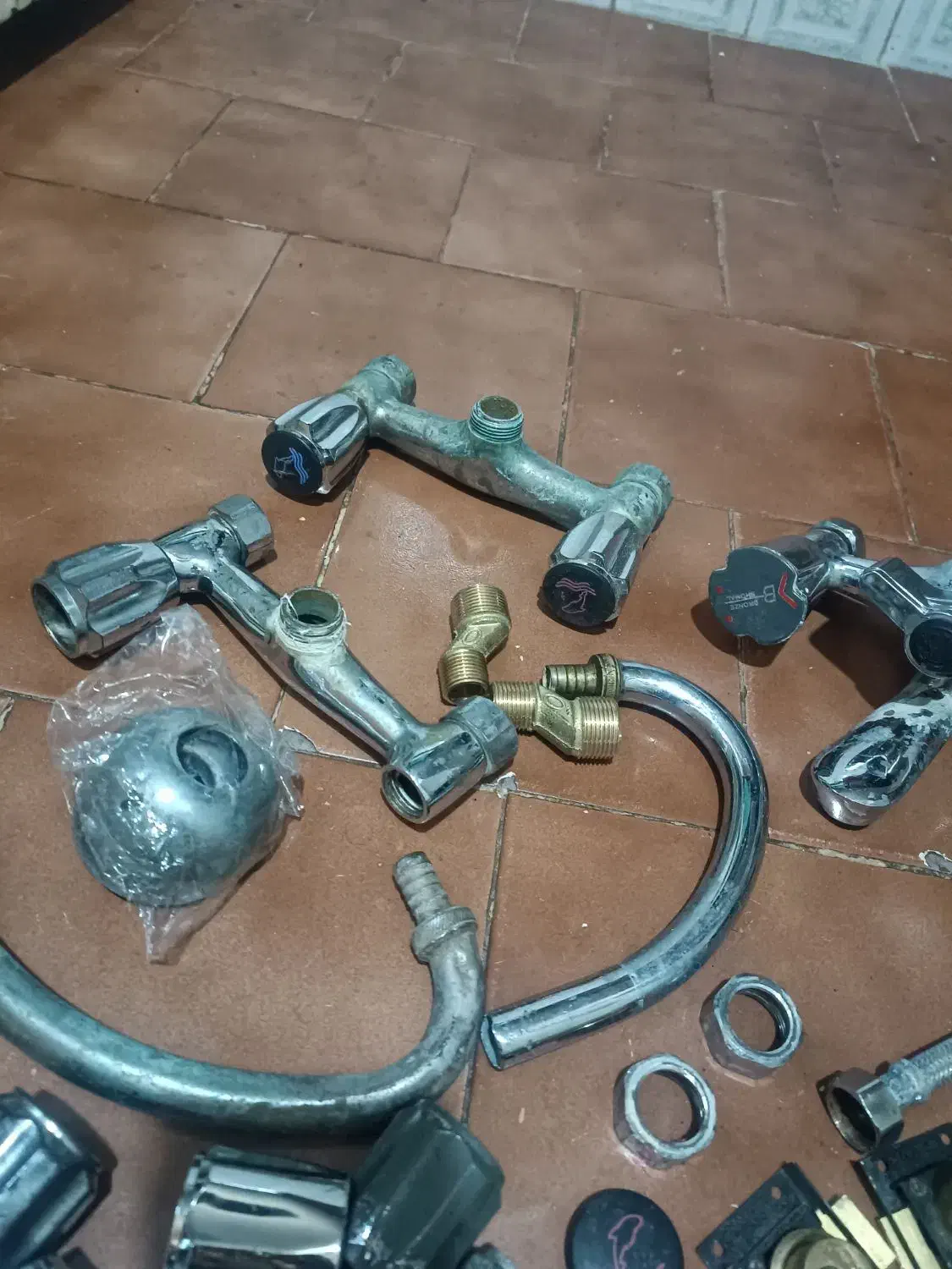 شیر آلات سالم|لوازم سرویس بهداشتی|گرگان, |دیوار