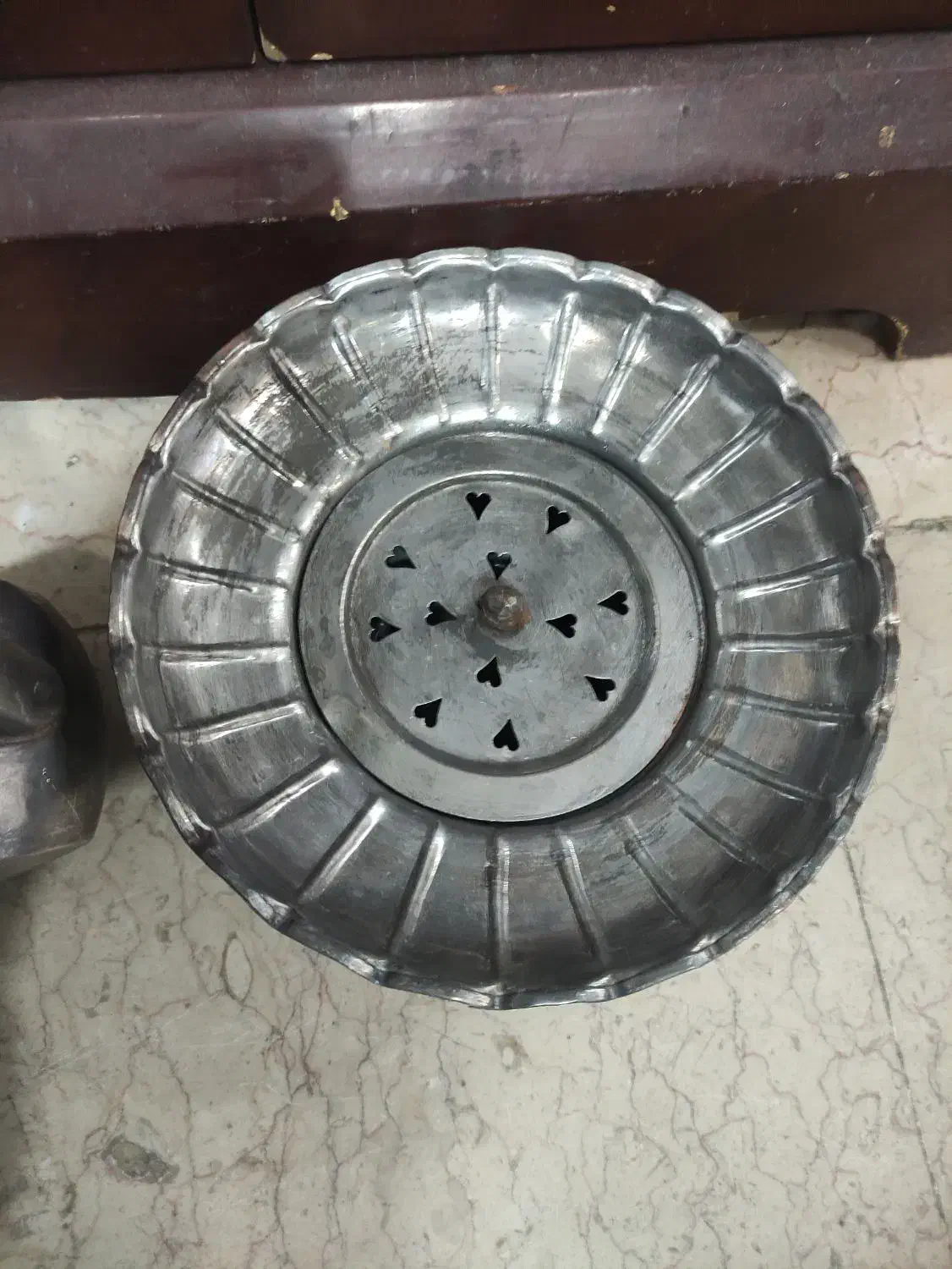 آفتابه لگن مسی|کلکسیون اشیاء عتیقه|شهریار, شهریار|دیوار