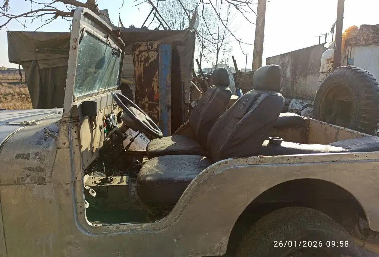 جیپ روسی|خودرو کلاسیک|رشت, جانبازان|دیوار