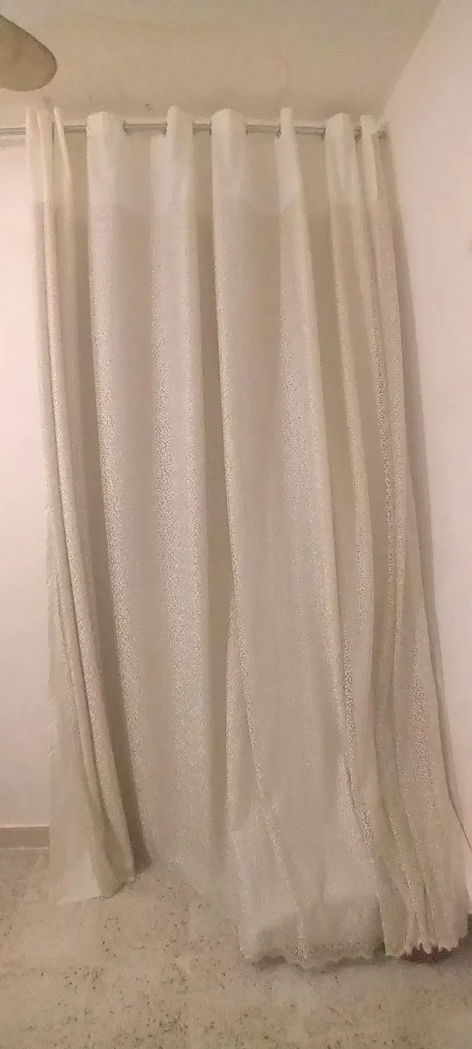 سلام پرده سالم با چوب پرده ها همشون ۲۰ میلیون|پرده، رانر، رومیزی|ایذه, |دیوار