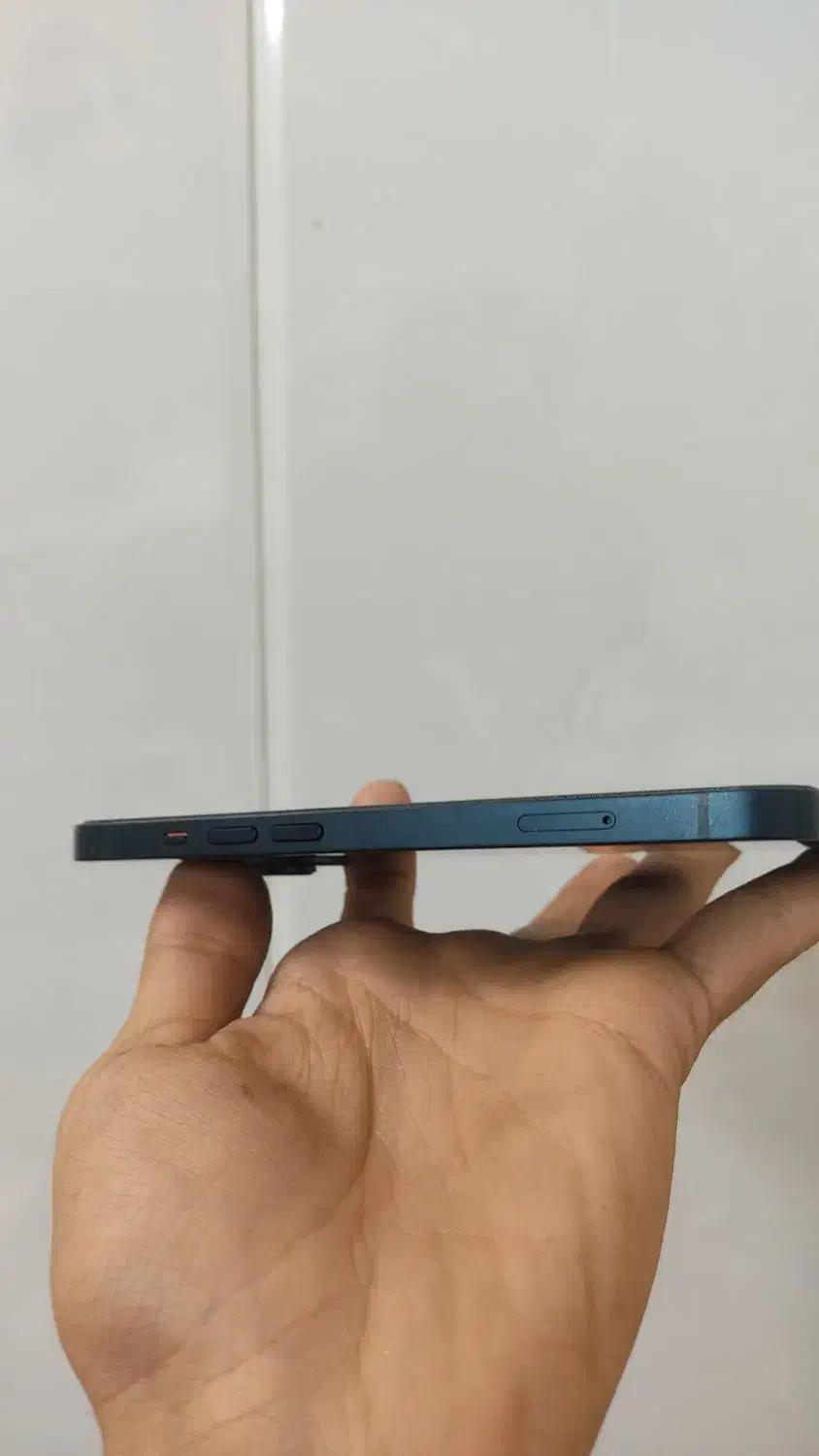 آیفون 13 نورمال CH بدون خط و خش|موبایل|قم, نیروگاه|دیوار