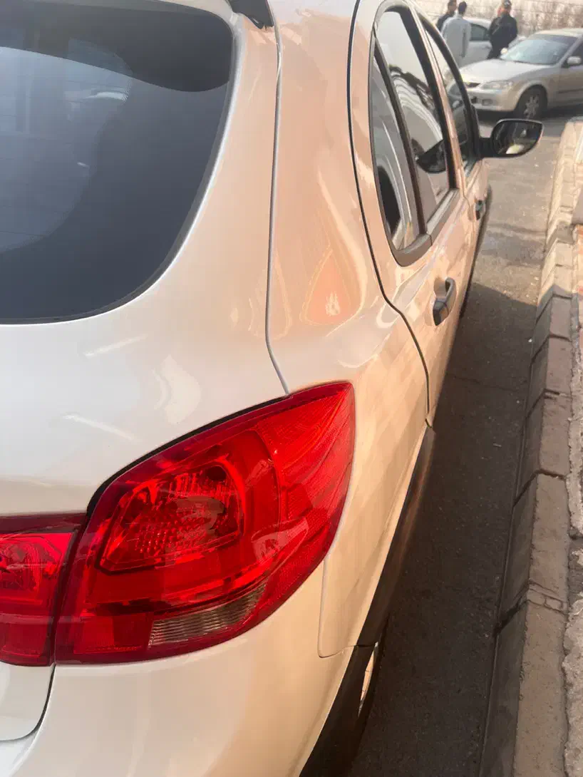 کوئیک فول،اتومات،کم کارکرد|خودرو سواری و وانت|تهران, ارم|دیوار