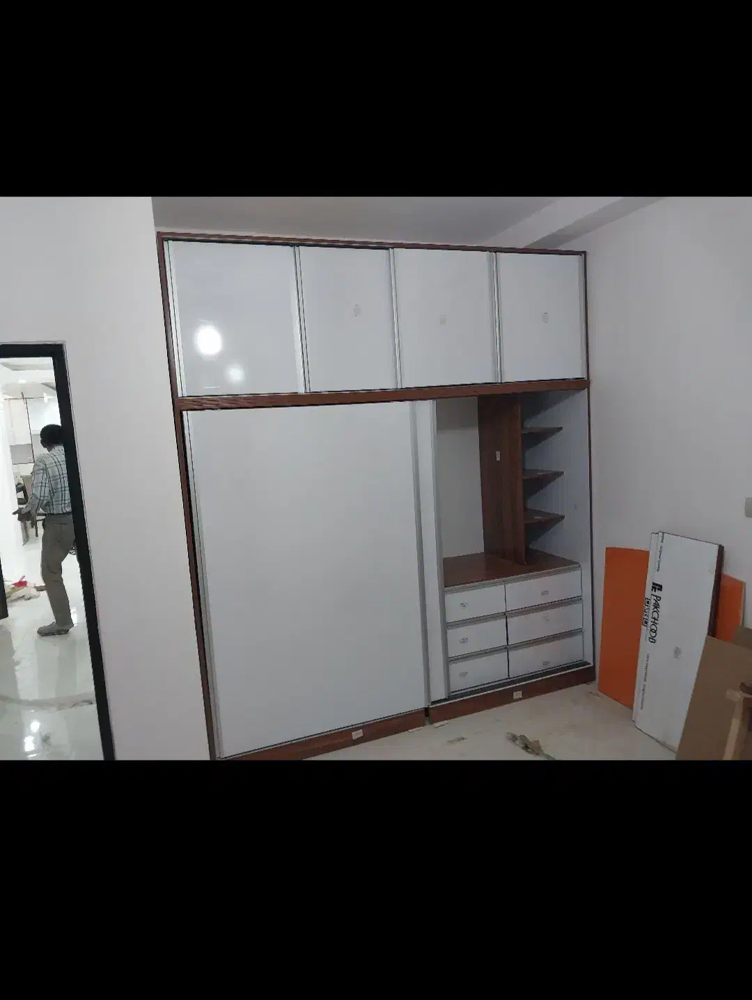 اجرای کابینت کمددیواری ریلی معمولی|مصالح و تجهیزات ساختمان|تهران, باغ فیض|دیوار