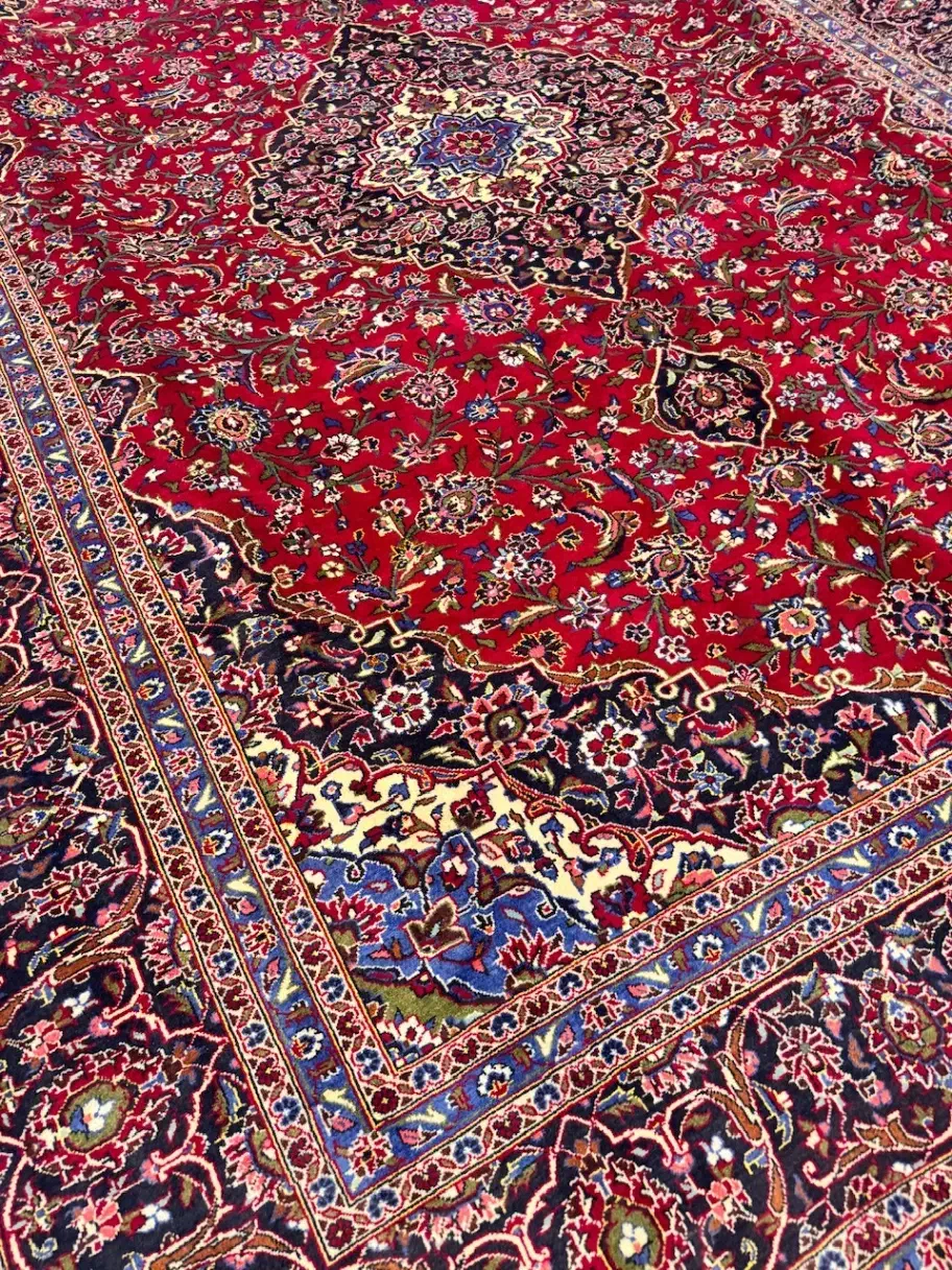 ۱۲ متری دستبافت گوشتدار کاشان لاکی به قیمت عمده|فرش|تهران, یوسف‌آباد|دیوار