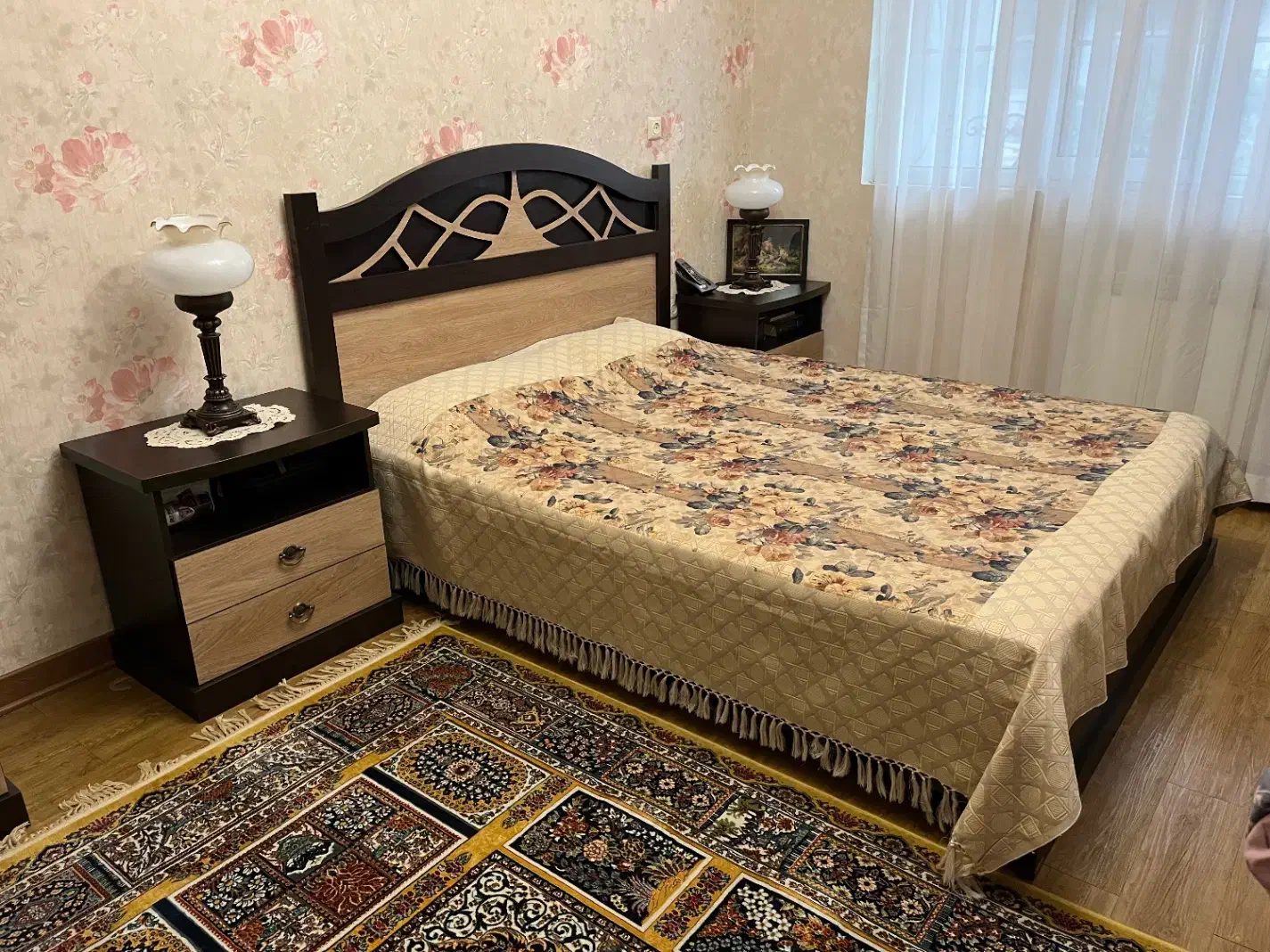 سرویس خواب|تخت و سرویس خواب|رشت, دیلمان|دیوار