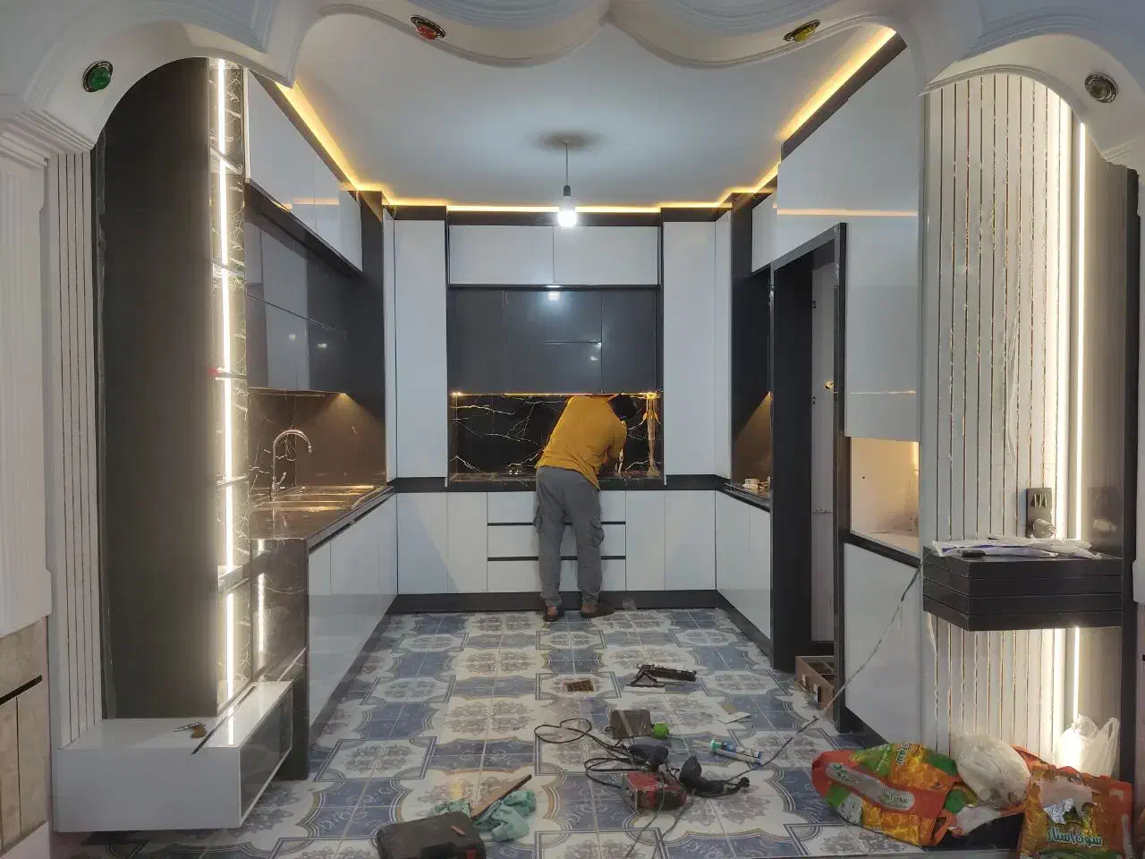 طراحی و نصب کمد دیواری با دوام و کابینت شوش مدرن|خدمات پیشه و مهارت|شوش, |دیوار