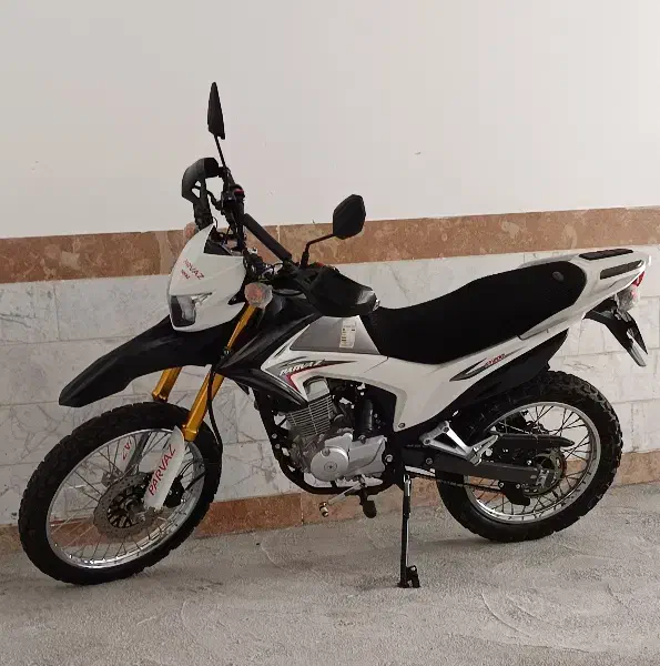 پرواز|موتورسیکلت|میانه, |دیوار