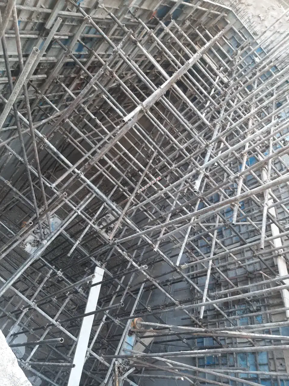 نصاب داربست وپلیت ،وتوری کشی|خدمات پیشه و مهارت|شیراز, کفترک|دیوار