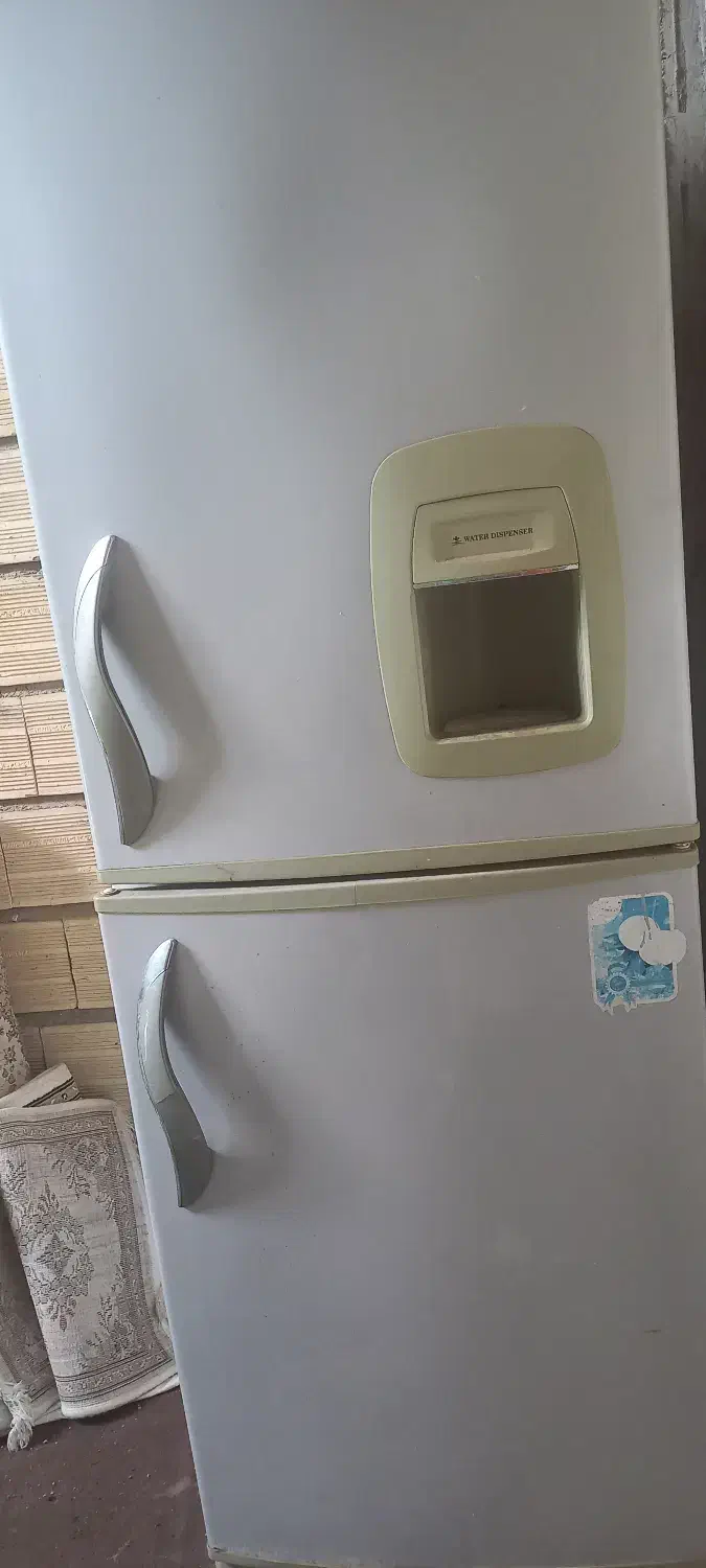 لوازم خانگی برقی|یخچال و فریزر|تالش, هشتپر|دیوار