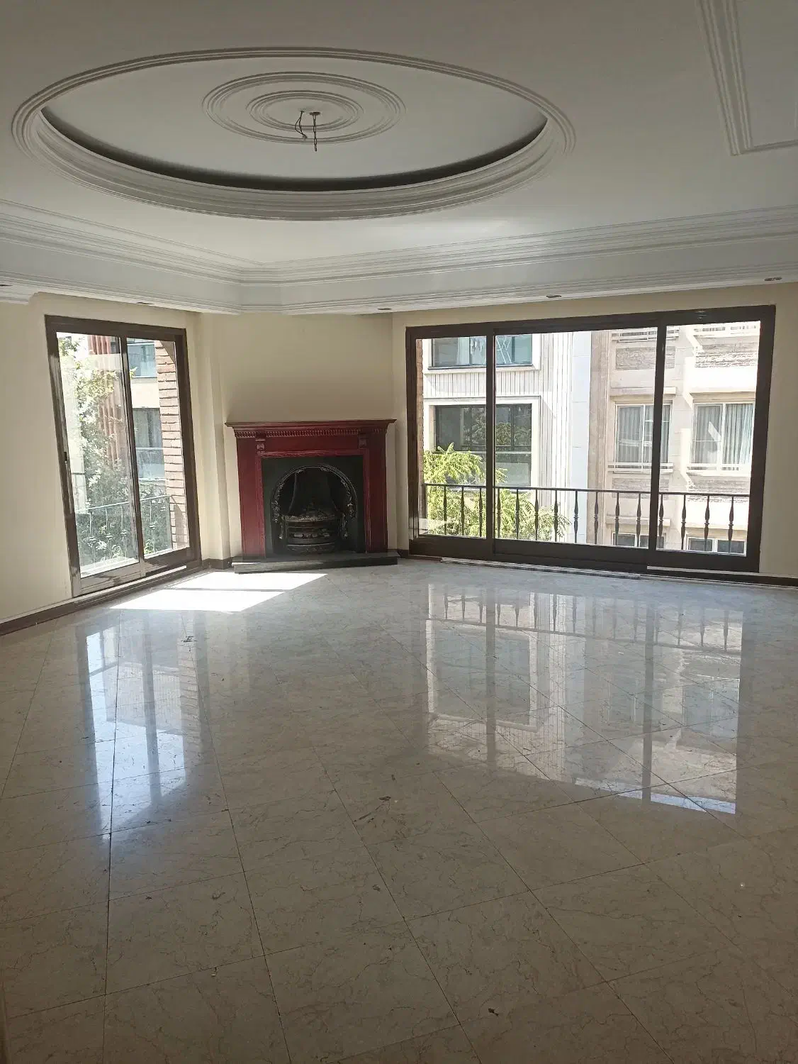 واحد اجاره ای 135متر 3خواب واقع در دکترشریعتی