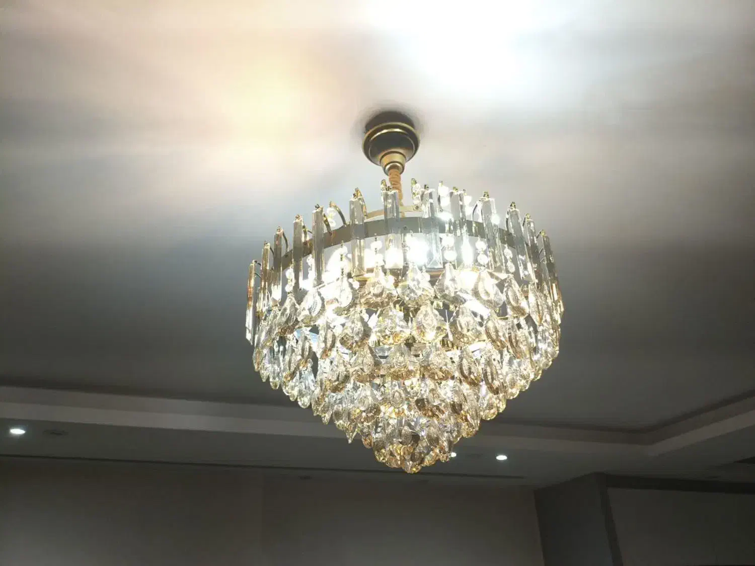 لوستر شیک در حد آاک|لوستر و چراغ آویز|اصفهان, ملک|دیوار