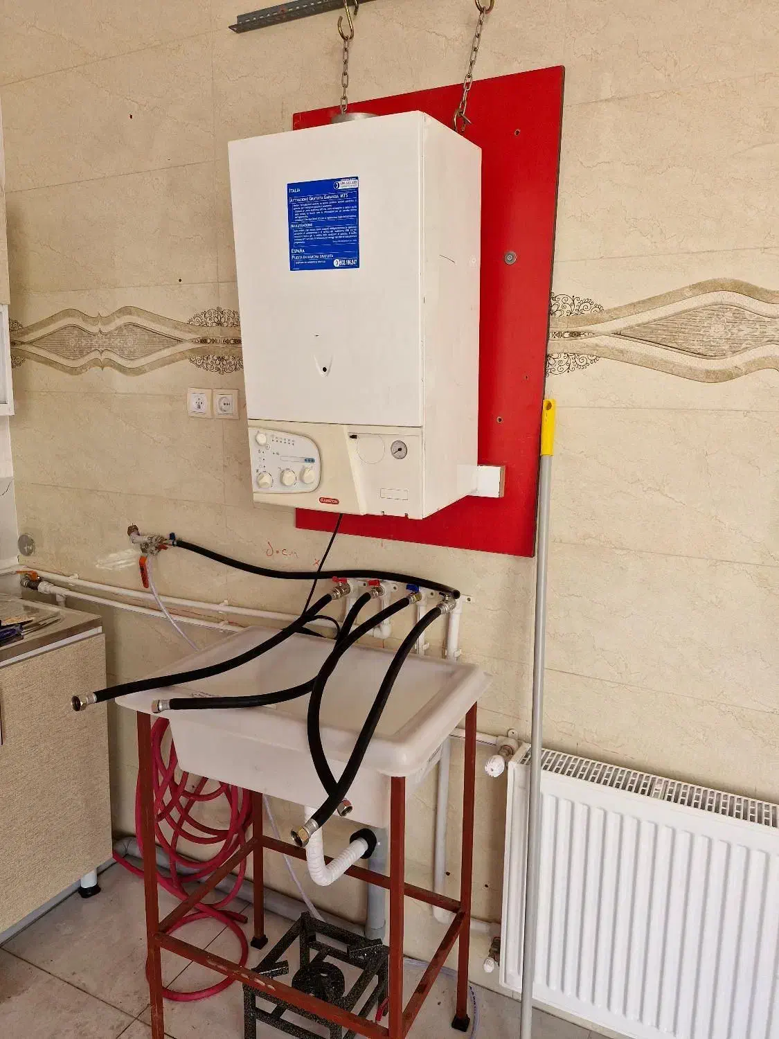 تعمیرات تخصصی پکیج و آبگرمکن|خدمات پیشه و مهارت|زنجان, |دیوار