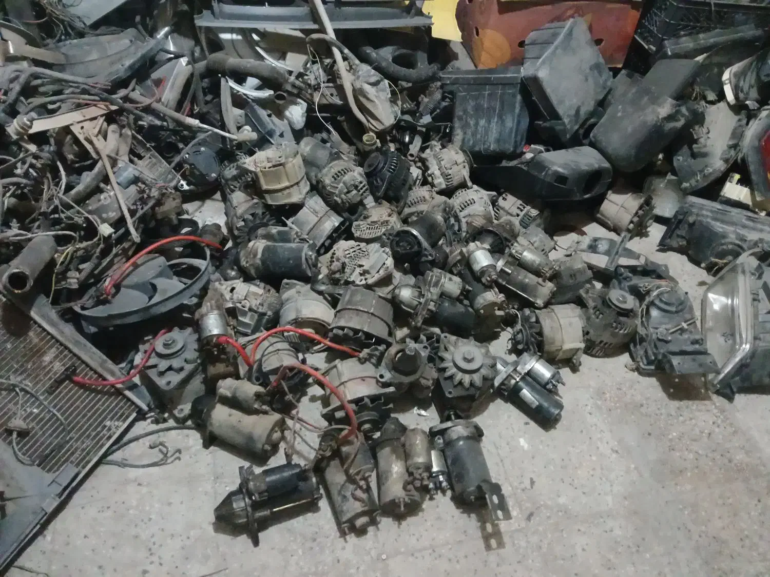 لوازم استوک خودرو|قطعات یدکی و لوازم جانبی|لنجان, |دیوار