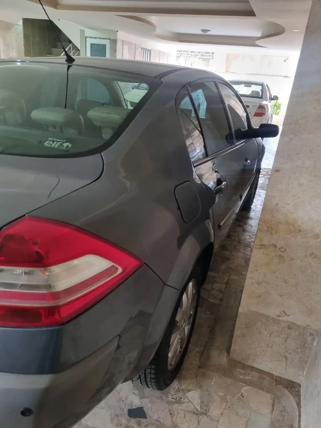 مگان ۲۰۰۰ اتومات|خودرو سواری و وانت|کرج, باغستان|دیوار