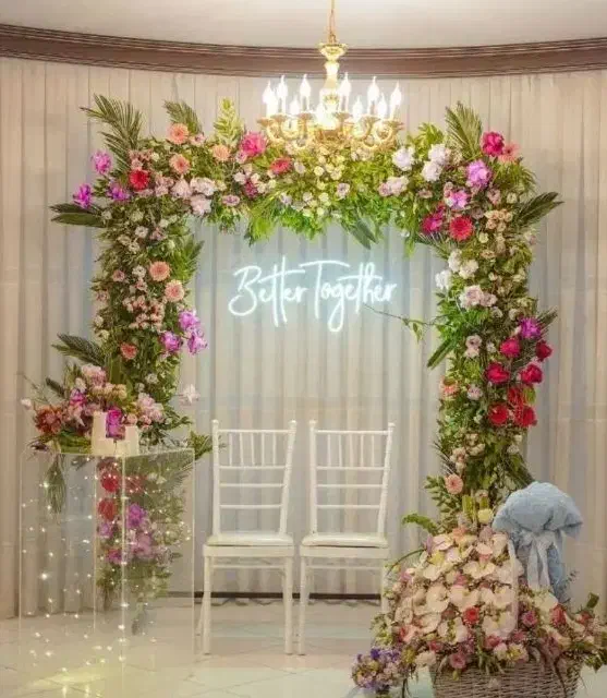 اجرای بادکنک آرایی، گل آرایی،افتتاحیه|خدمات پذیرایی، مراسم|اهواز, نادری|دیوار