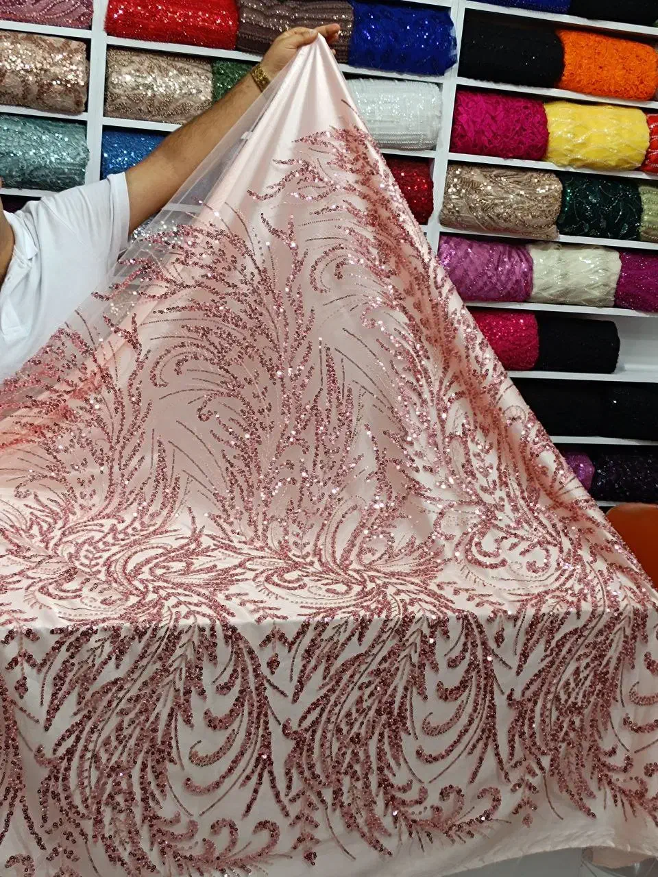 پارچه منجق دوزی|لباس|زرین دشت (فارس), |دیوار