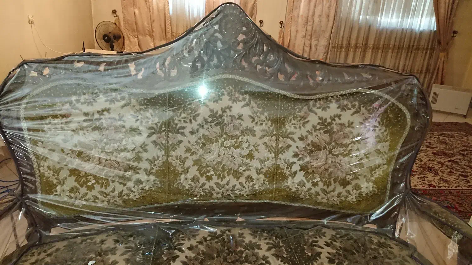 فروش تعدادی مبل عتیقه ساخت 1347|مبلمان خانگی و میز عسلی|تهران, چیتگر شمالی|دیوار