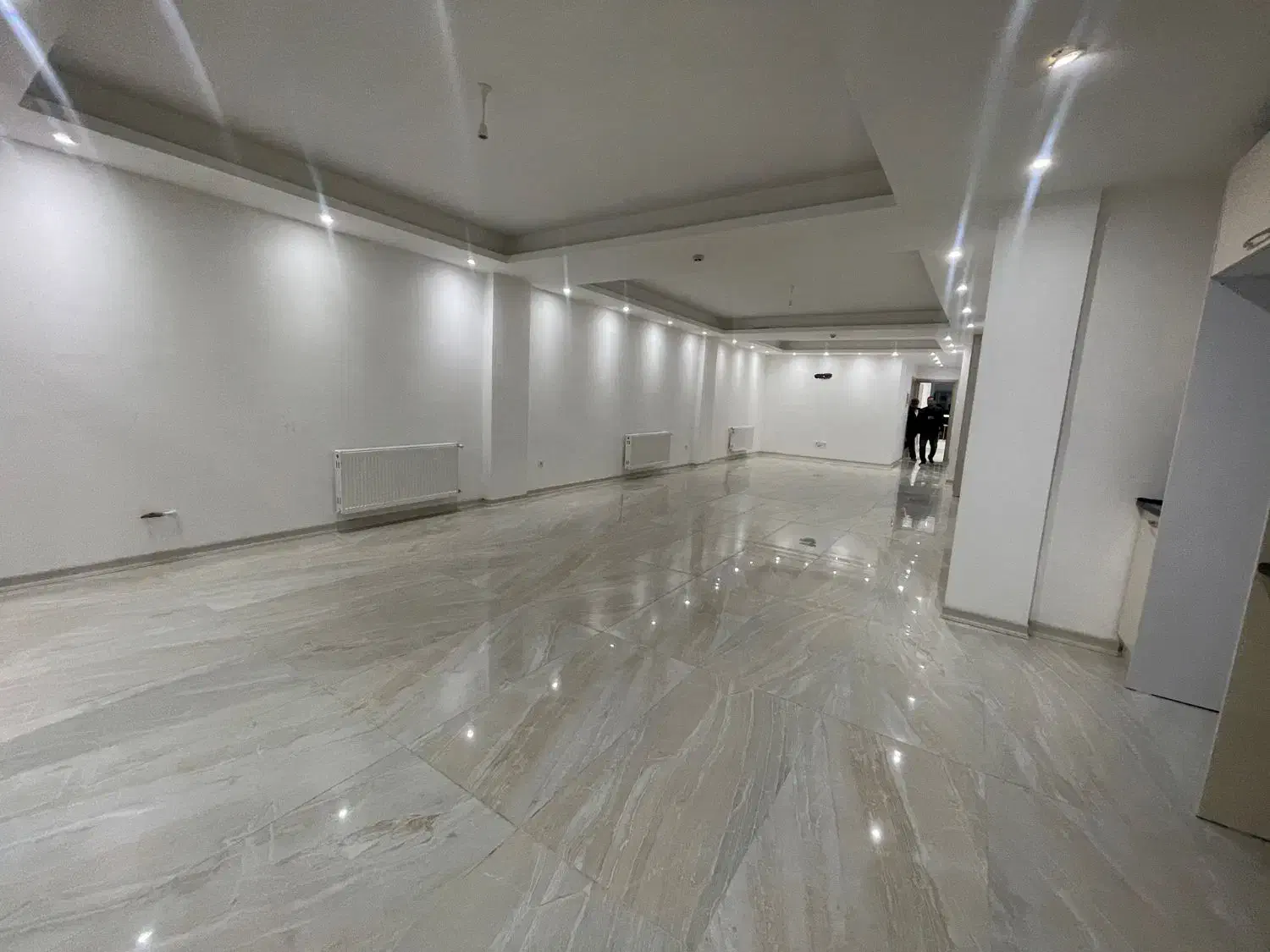 وسط شهر ، نوساز ، فول|اجارهٔ آپارتمان|نور, |دیوار