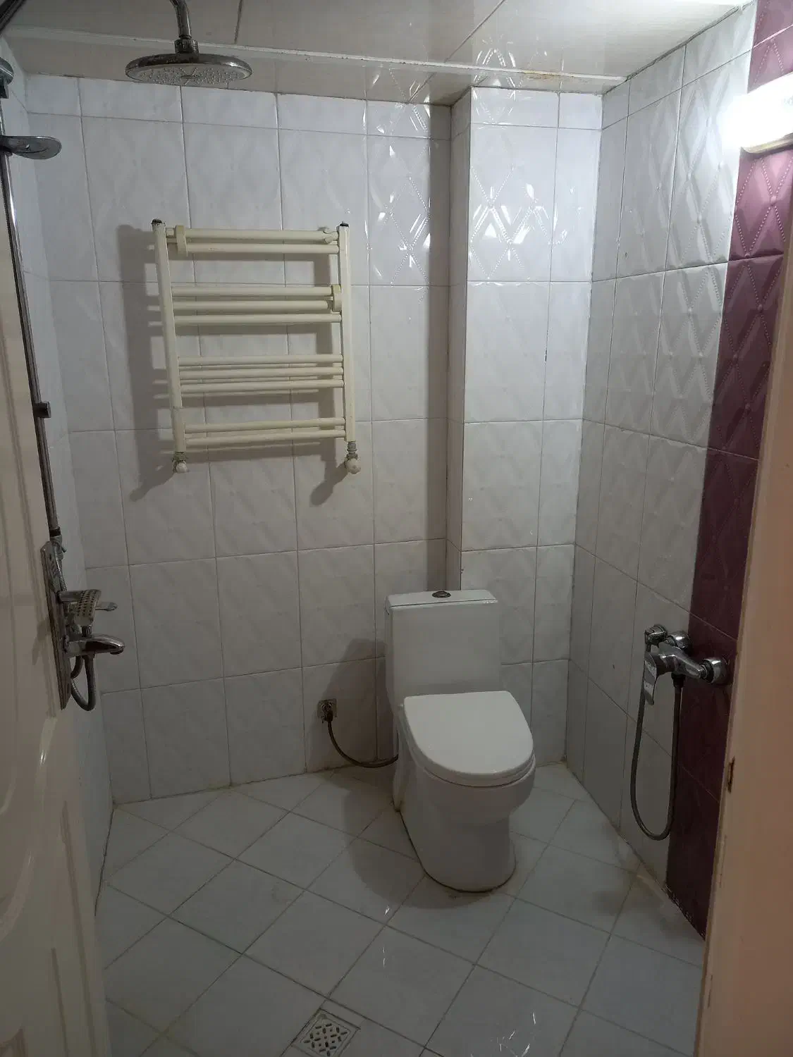 ۶۰ متر . یک خواب