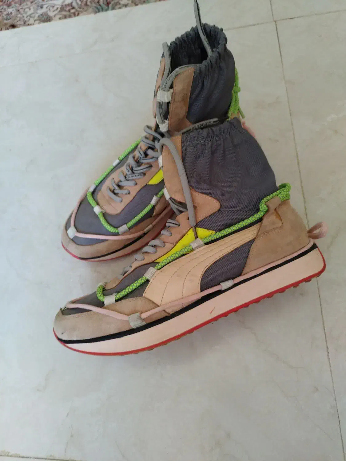 کتونی ساقدار|کیف، کفش، کمربند|تایباد, |دیوار