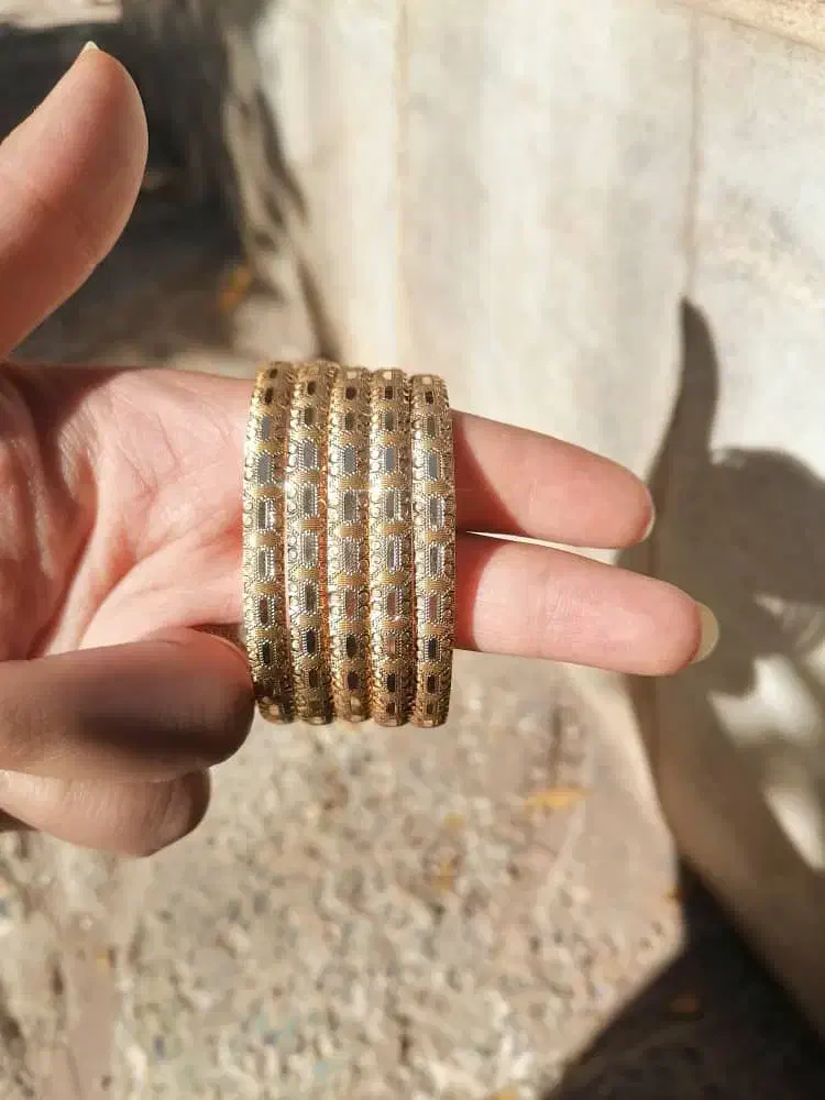 فروش 9 عدد النگو به وزن 32 گرم 200 بالا تابلو|جواهرات|بم, |دیوار