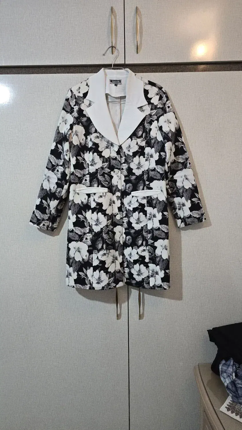 مانتو کتی|لباس|مشهد, کشف|دیوار