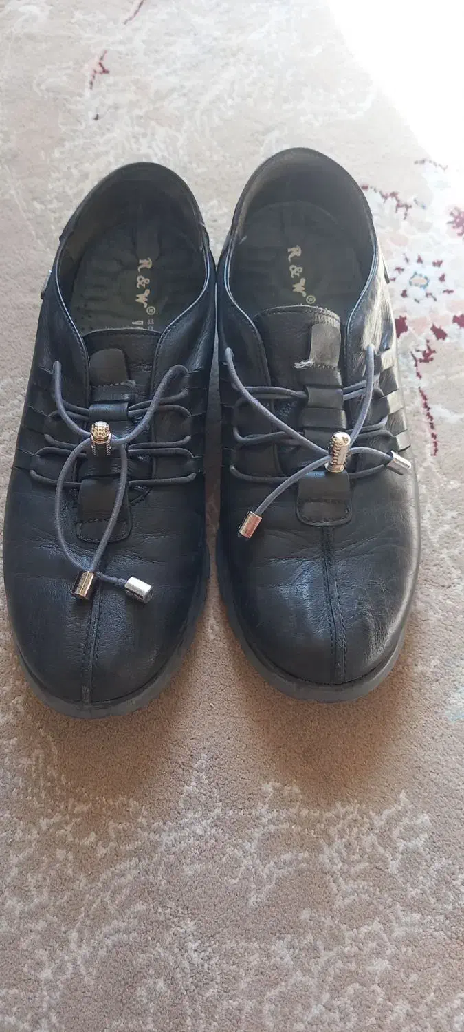 کفش چرم مارک R & W|کیف، کفش، کمربند|شیراز, کوزه گری|دیوار