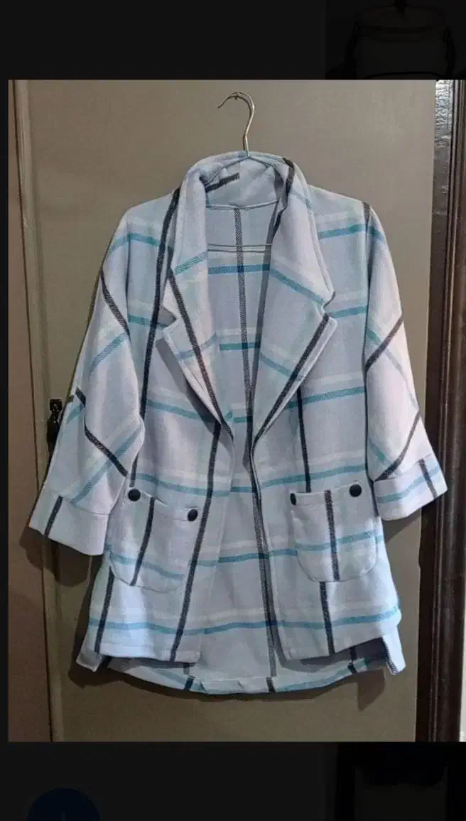 دو عدد پالتو نو|لباس|گرگان, |دیوار