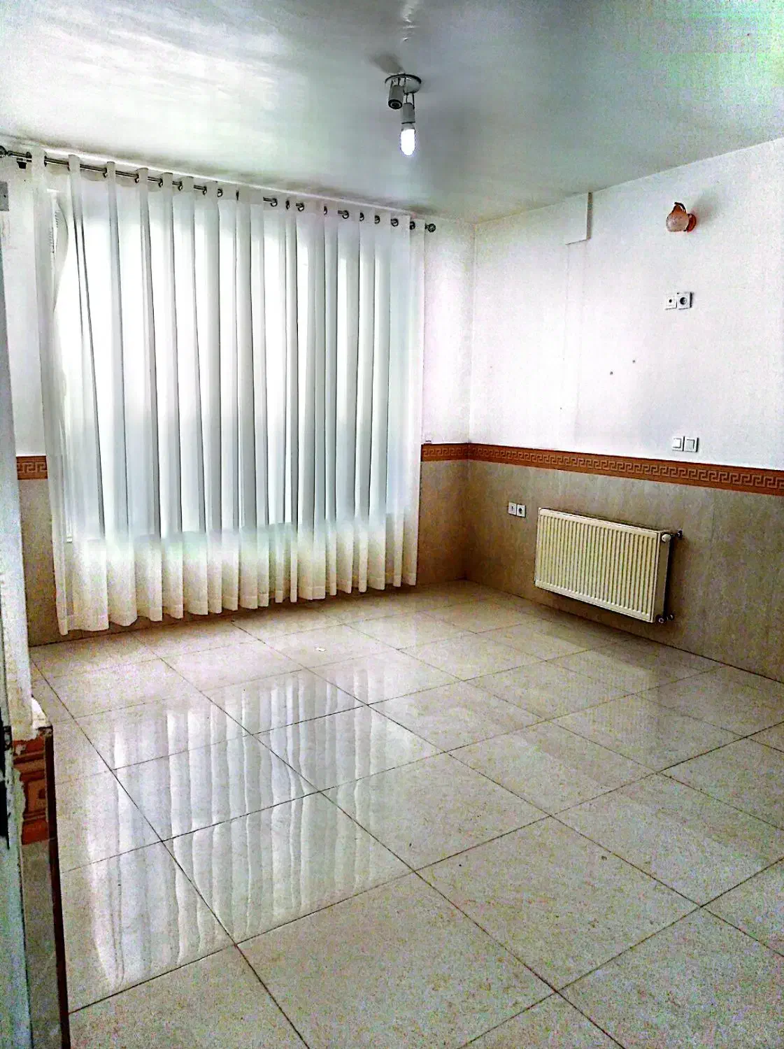 اجاره مسکونی واحد طبقه دوم مرکز شهر کوچه اداره پست|اجارهٔ آپارتمان|دهگلان, |دیوار