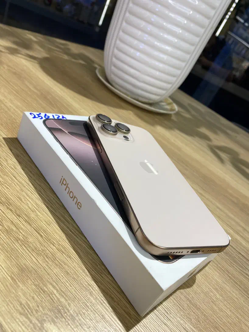 اپل iPhone 16 pro max (256 گیگ)|موبایل|قم, شهرک قدس|دیوار