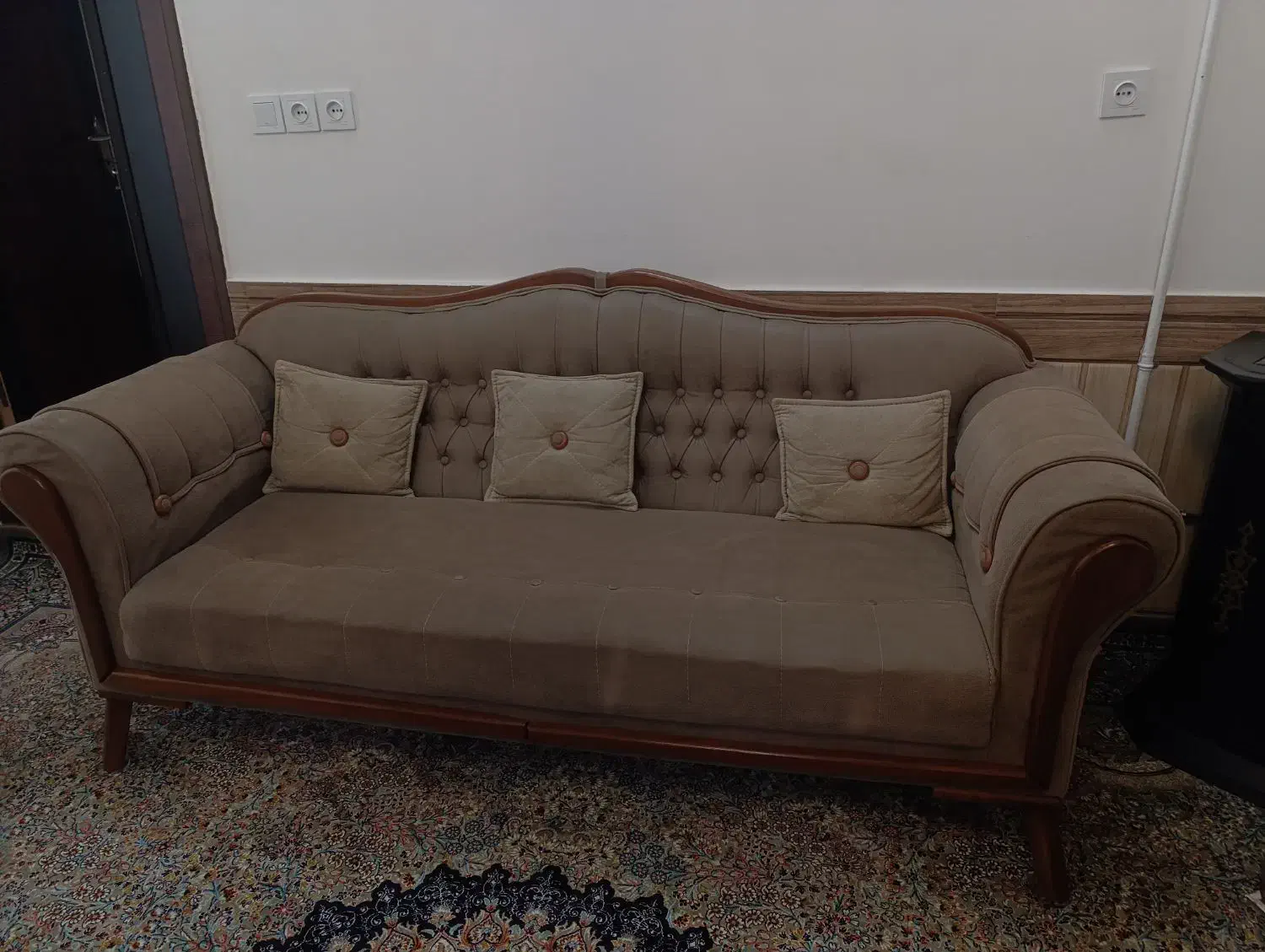 میز نهار خوری و مبل|مبلمان خانگی و میز عسلی|تربت جام, شهید غلام زاده|دیوار