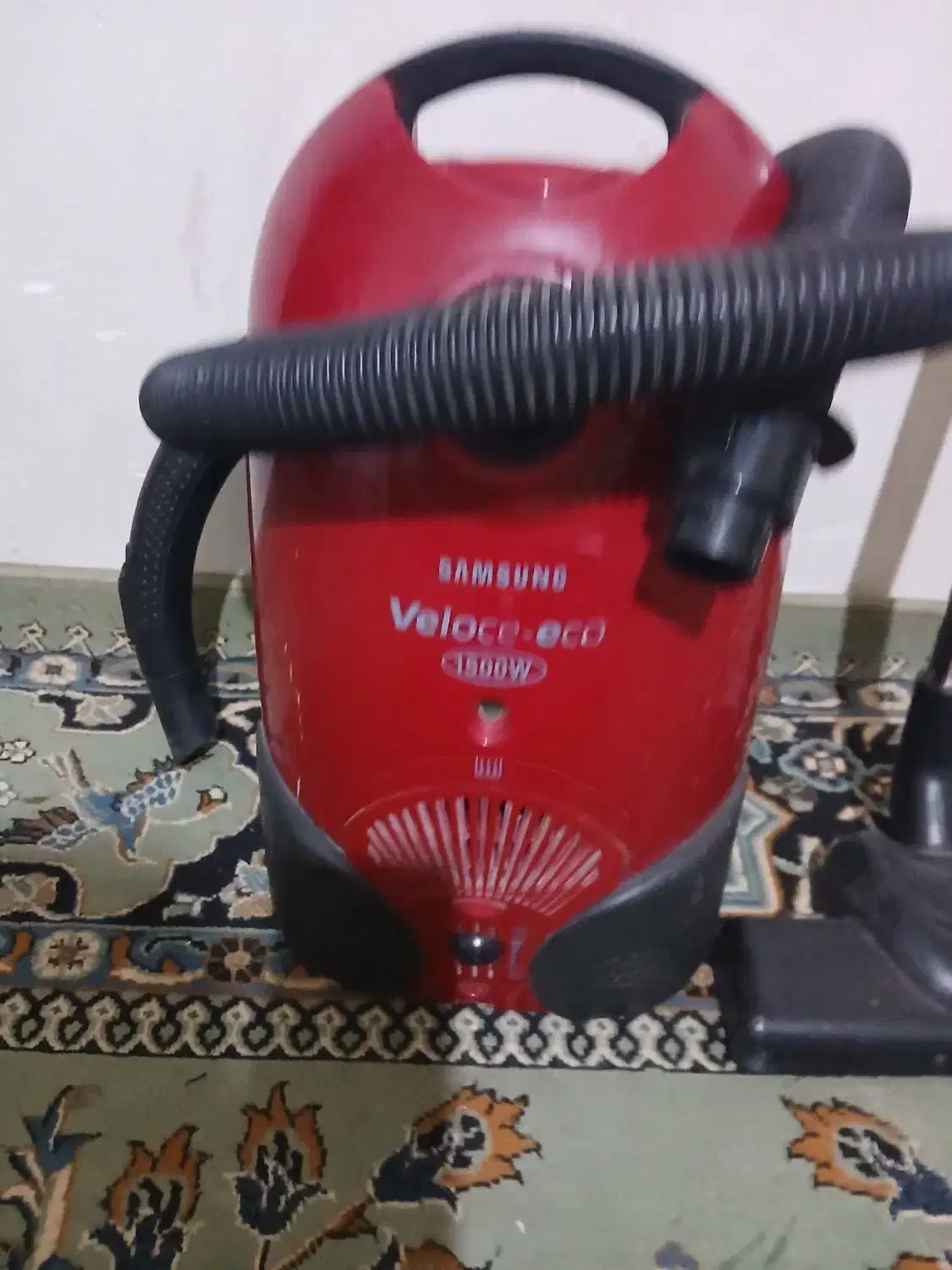 یک جاروبرقی سالم ۱۴۰۰|جاروبرقی، جارو شارژی، بخارشو|بابا حیدر, |دیوار