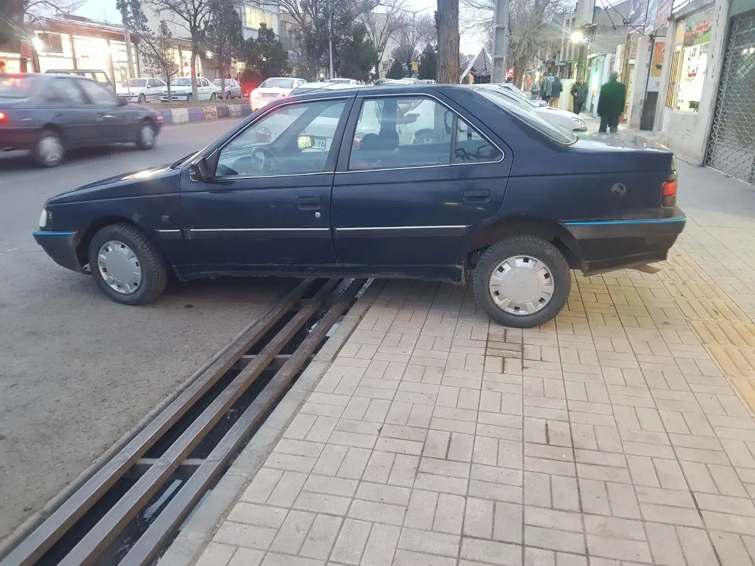 پژو405|خودرو سواری و وانت|میانه, |دیوار