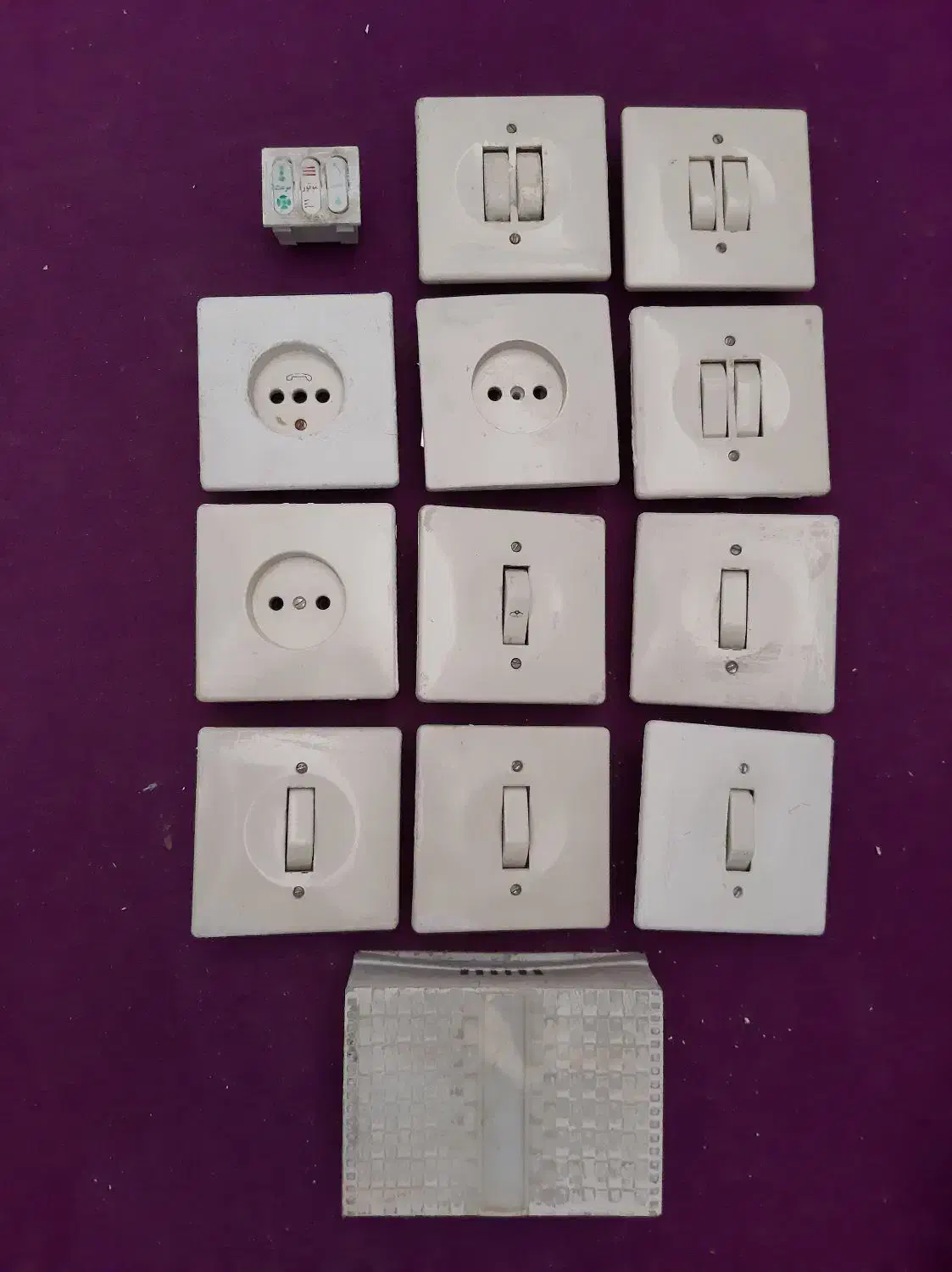 قاب ولامپ هالوژن|لامپ و چراغ|پاکدشت, پاکدشت (مامازند)|دیوار