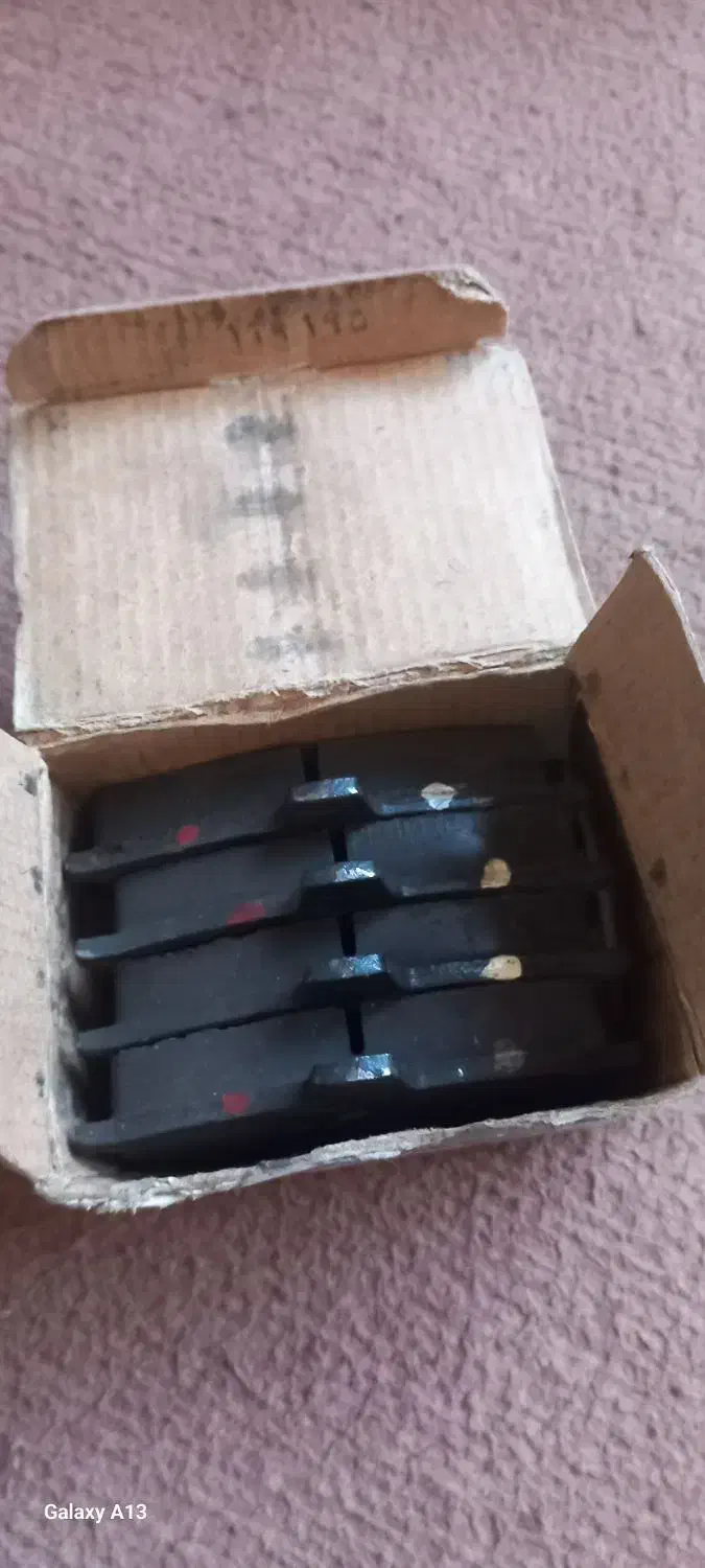 لنت جلو رنو 5 قدیمی و استپر ریو اصلی|قطعات یدکی و لوازم جانبی|تهران, زمزم|دیوار