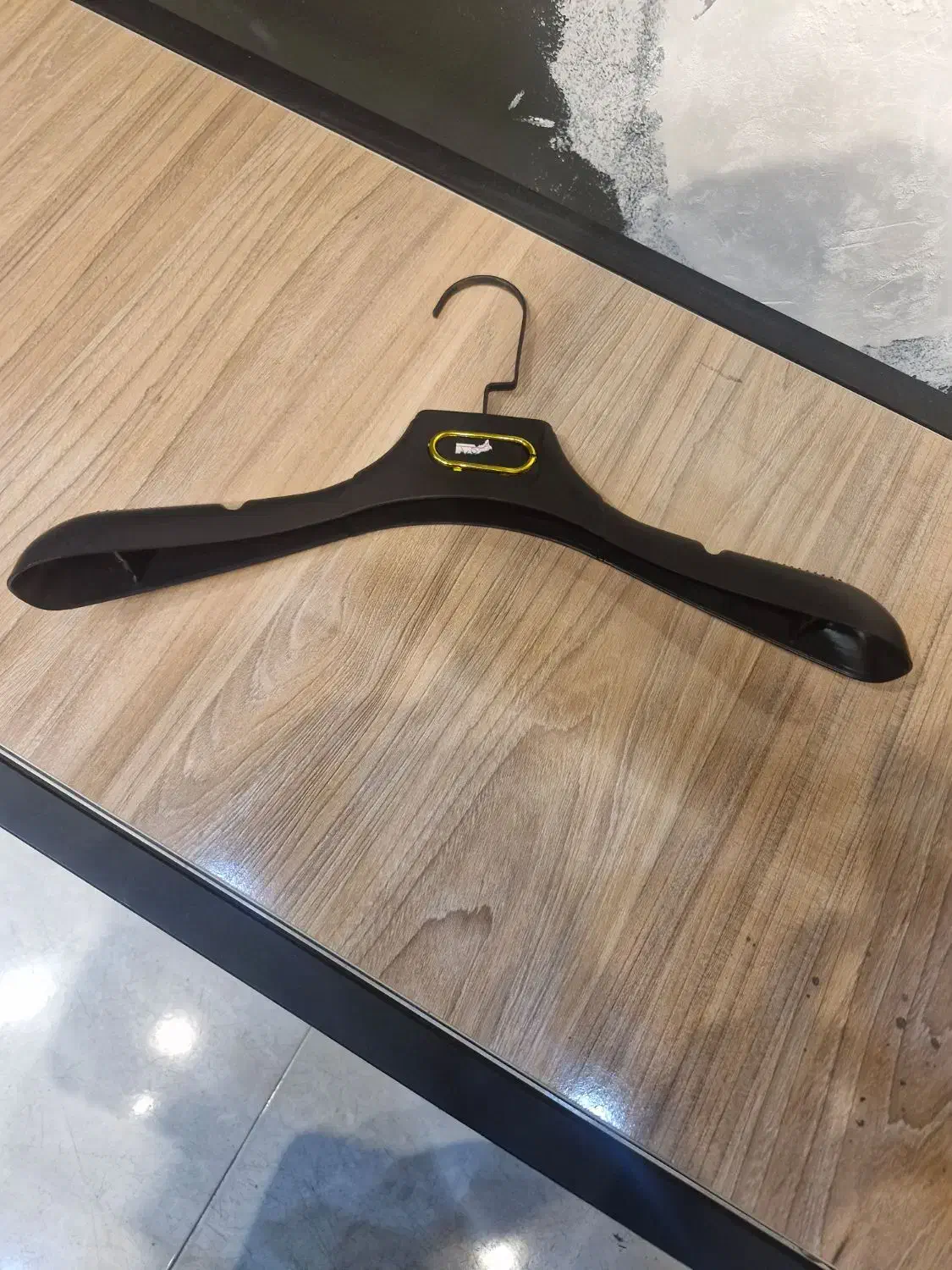 رگال چوب لباسی مانکن|جاکفشی، کمد، دراور|مشهد, سجاد شهر|دیوار