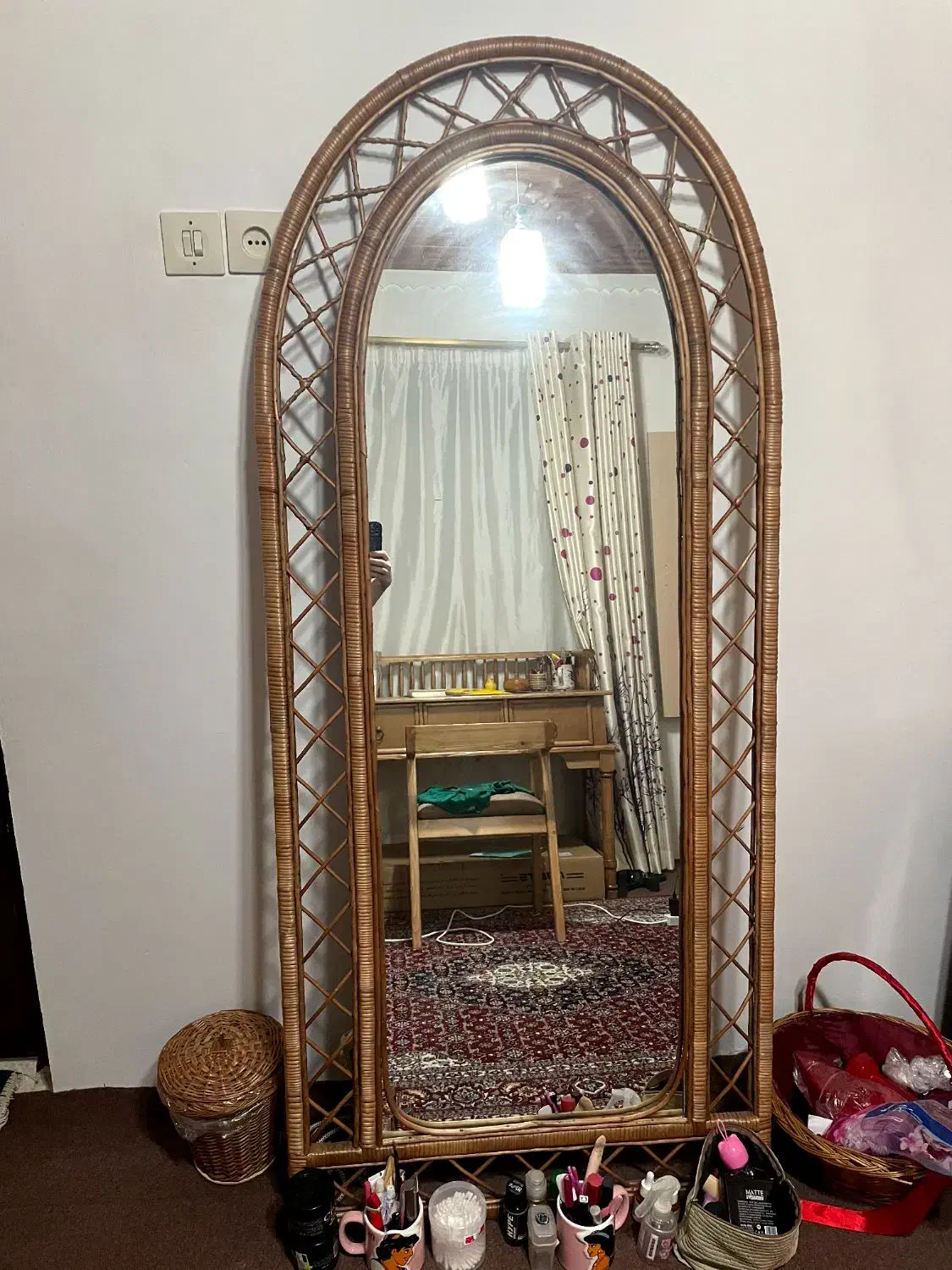 آینه حصیری در حد نو|آینه|تالش, هشتپر|دیوار