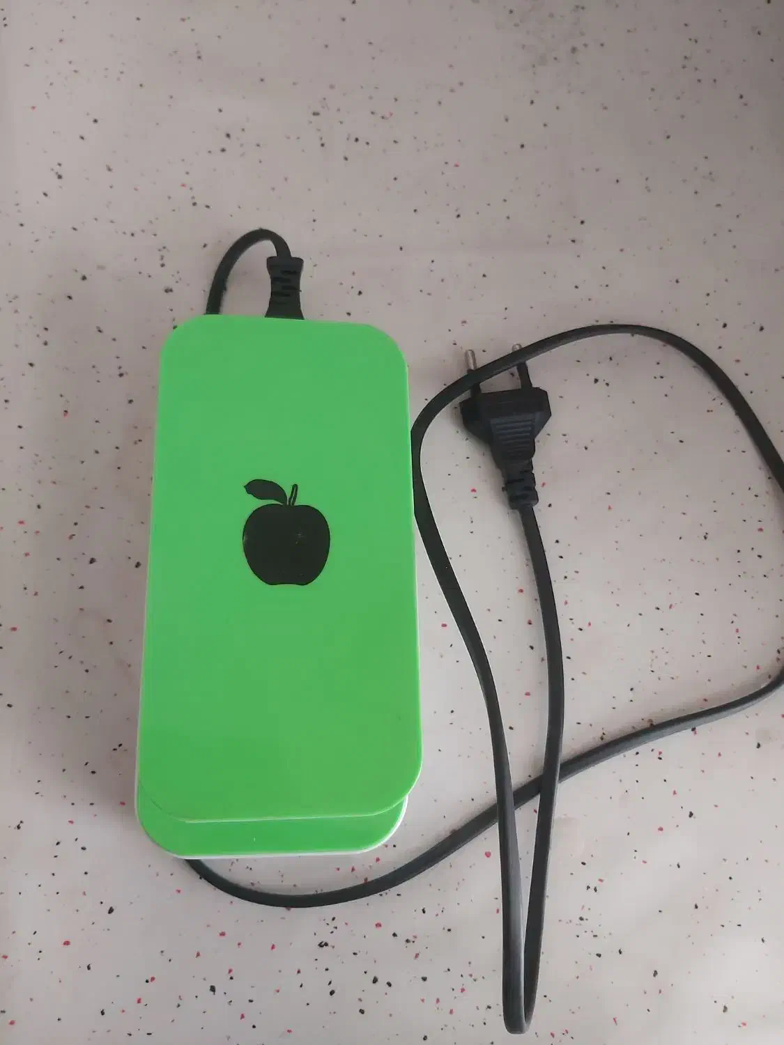 چراغ مطالعه اپل زیبا با گردش و نور بالا|لامپ و چراغ|زنجان, |دیوار