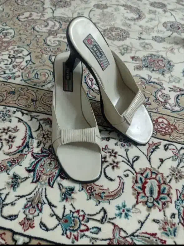 کفش مجلسی|کیف، کفش، کمربند|مشهد, چهارچشمه|دیوار