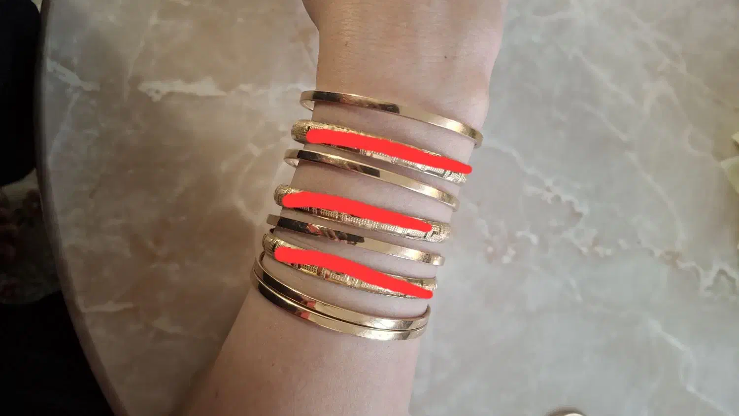 طلا در حد نو|جواهرات|ساوه, |دیوار