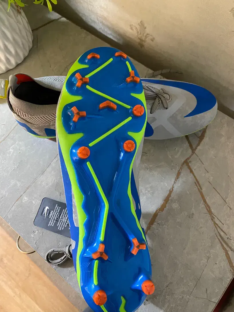 استوک برند نایکی نو نو ویتنامی|کیف، کفش، کمربند|تهران, قصر فیروزه ۱|دیوار