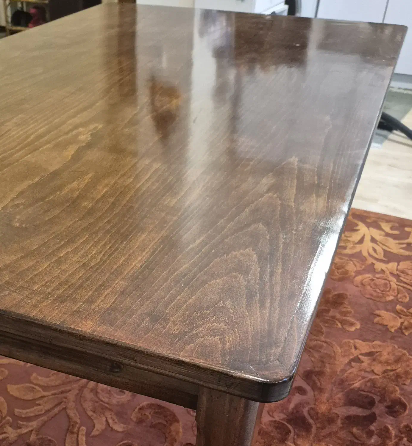 میز بزرگ چوبی|میز و صندلی غذاخوری|رشت, منظریه|دیوار