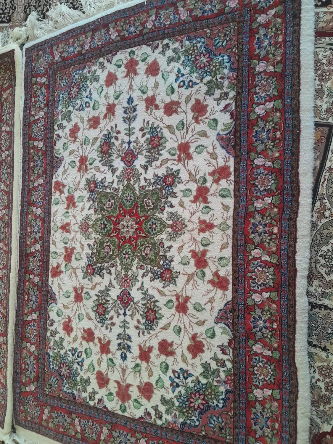 قالی زرنیم|فرش|ساروق, |دیوار