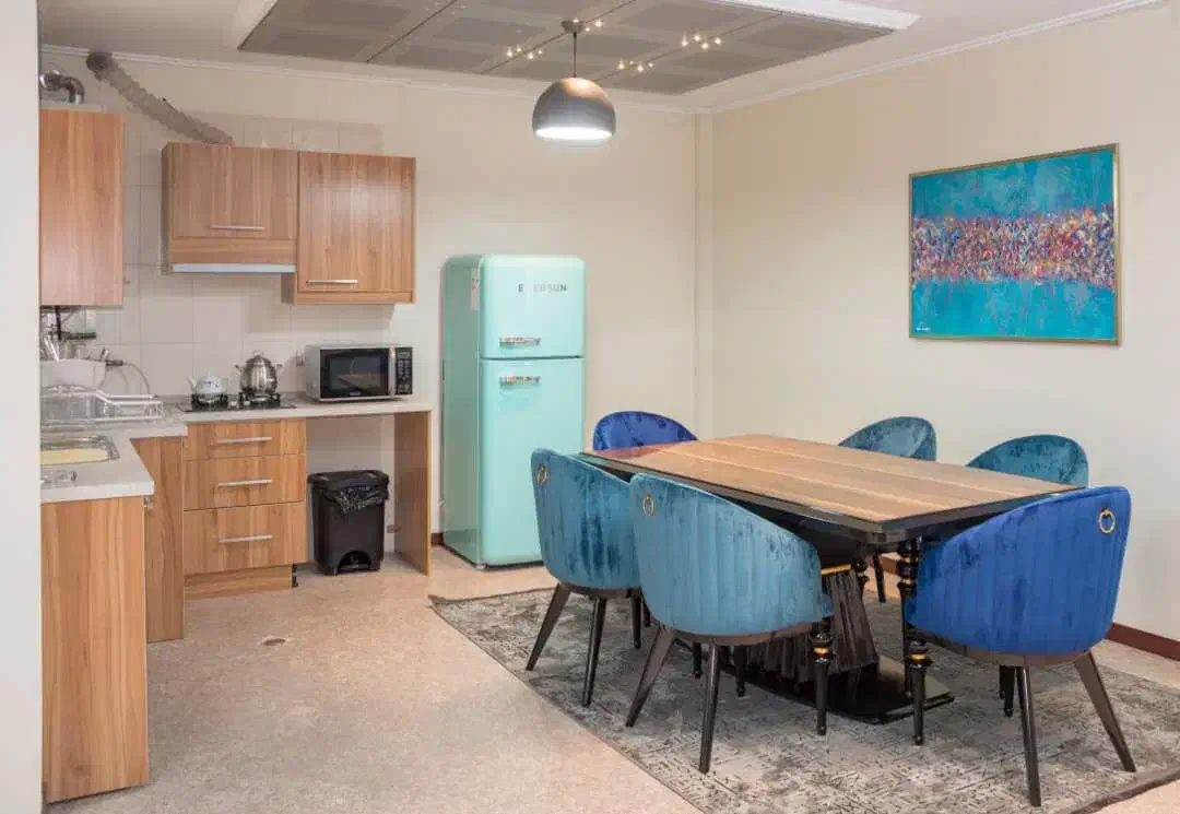 اجاره واحد های نقلی تمیز  ودنج دسترسی به مترو|اجارهٔ کوتاه‌مدت آپارتمان و سوئیت|تهران, شهرک صدرا|دیوار