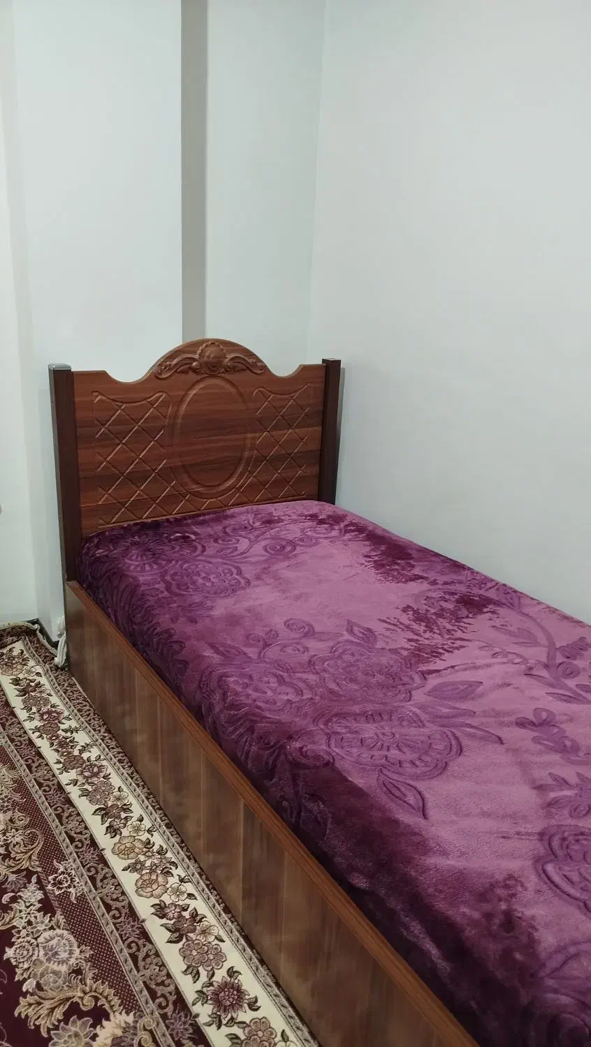 تخت خواب یک نفره|تخت و سرویس خواب|فولادشهر, مسکن مهر فولادشهر|دیوار